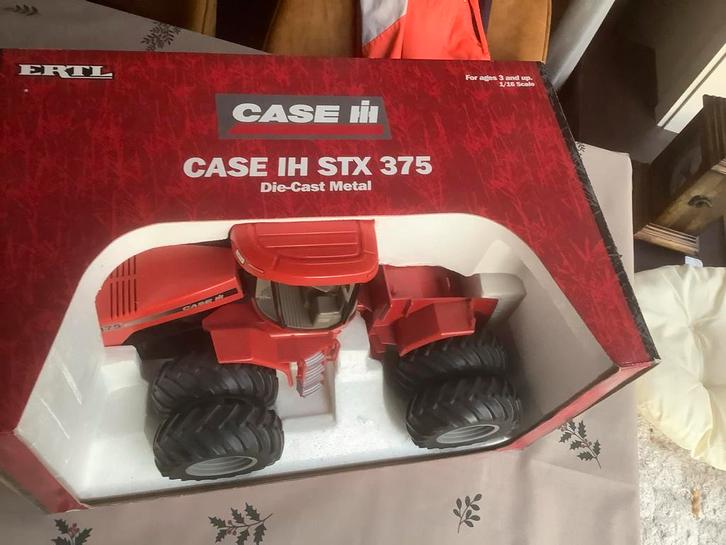 Case STX 375 ERTL 1:16, Hobby en Vrije tijd, Modelauto's | 1:32, Zo goed als nieuw, Tractor of Landbouw, ERTL, Ophalen of Verzenden