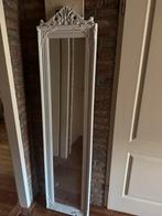 Grote wit houten brocante pas spiegel, Ophalen, Minder dan 50 cm, Zo goed als nieuw, 150 tot 200 cm