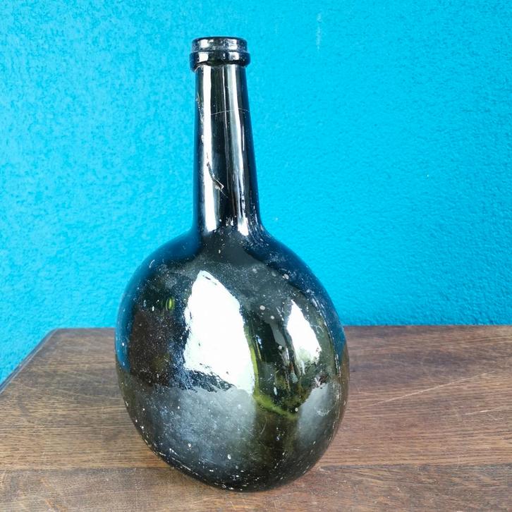 Oude antieke Fles wijnfles belletjes in glas bodemvondst, Antiek en Kunst, Antiek | Glas en Kristal, Ophalen of Verzenden