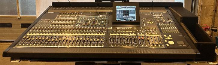 Yamaha PM5D-RD digitale mengtafel met voedingen, Audio, Tv en Foto, Professionele Audio-, Tv- en Video-apparatuur, Gebruikt, Audio