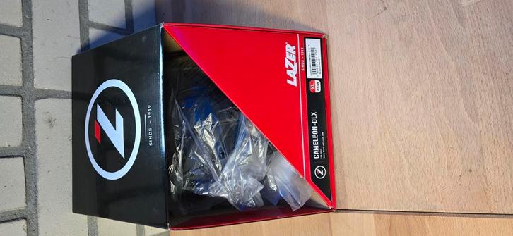 Lazer Cameleon-DLX fietshelm maat XL (61-64) – Mat Zw, Fietsen en Brommers, Fietsaccessoires | Fietshelmen, Nieuw, XL, Ophalen of Verzenden