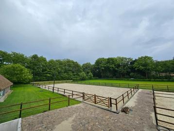Rijbak, Paddock, Weide, Afrastering, Omheining Hout beschikbaar voor biedingen