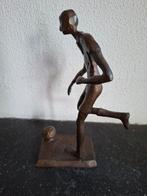 Bronzen beeld voetballer., Ophalen of Verzenden
