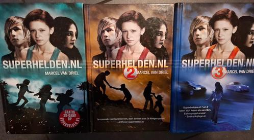 Marcel van Driel - Superhelden nl deel 1 & 2, Boeken, Kinderboeken | Jeugd | 13 jaar en ouder, Zo goed als nieuw, Fictie, Ophalen of Verzenden
