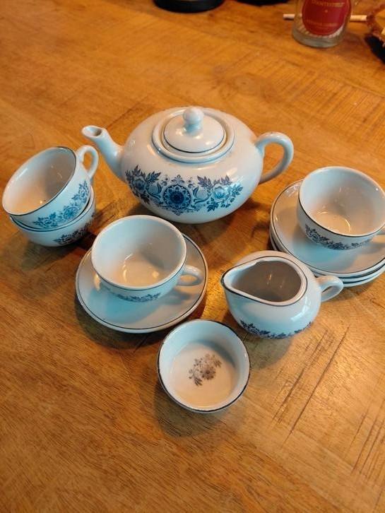 Kinder serviesje douwe egberts, Kinderen en Baby's, Speelgoed | Overig, Zo goed als nieuw, Jongen of Meisje, Ophalen of Verzenden