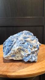 Geweldig stuk kyaniet, Verzamelen, Mineralen en Fossielen, Ophalen of Verzenden