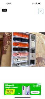 Smartwatch met veel bandjes - Nieuw in doos!, Afstand, Zwart, Nieuw, Ophalen of Verzenden