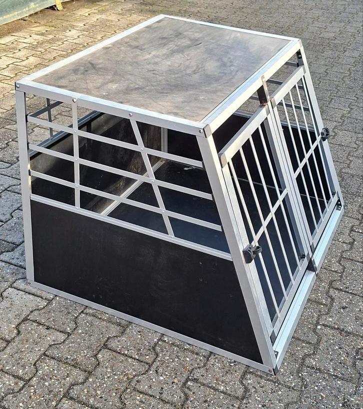 Auto bench , groot model,  aluminium constructie., Dieren en Toebehoren, Hondenbenches, Ophalen