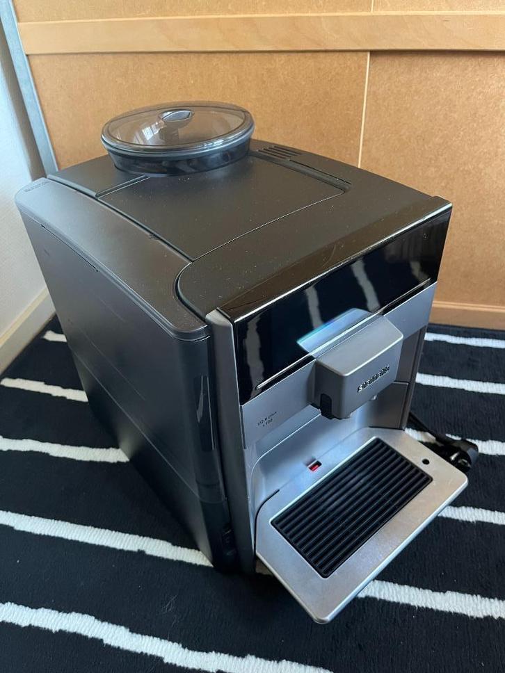 SIEMENS EQ.6 Plus, Witgoed en Apparatuur, Koffiezetapparaten, Koffiemachine, Ophalen
