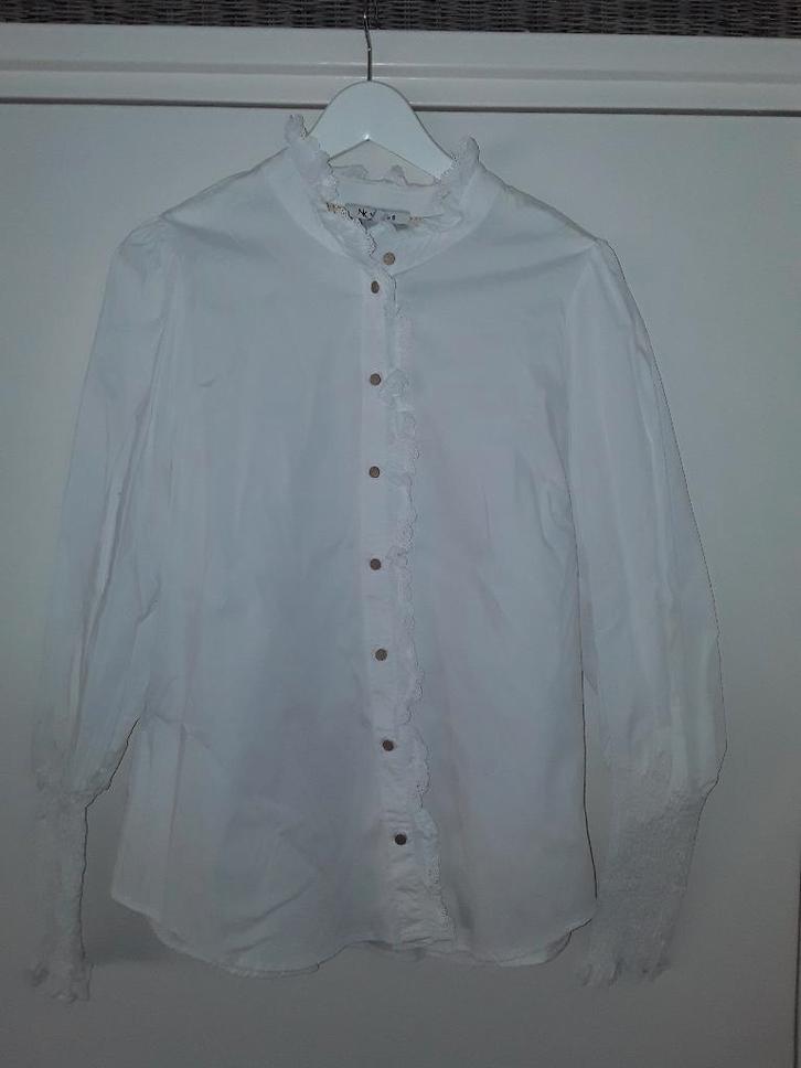 Nukus Witte Blouse Met Kanten Details Maat XXL, Kleding | Dames, Blouses en Tunieken, Nieuw, Maat 46/48 (XL) of groter, Wit, Verzenden