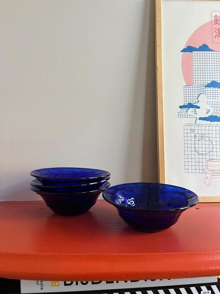 Italiaanse cobalt blauwe kommen met swirl motief,  4 stuks., Huis en Inrichting, Keuken | Servies, Zo goed als nieuw, Kom(men)