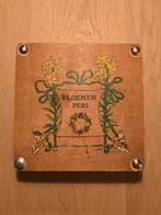 Antieke houten bloemenpers rijkelijk gedecoreerd met bloemen, Antiek en Kunst, Antiek | Gereedschap en Instrumenten, Ophalen of Verzenden