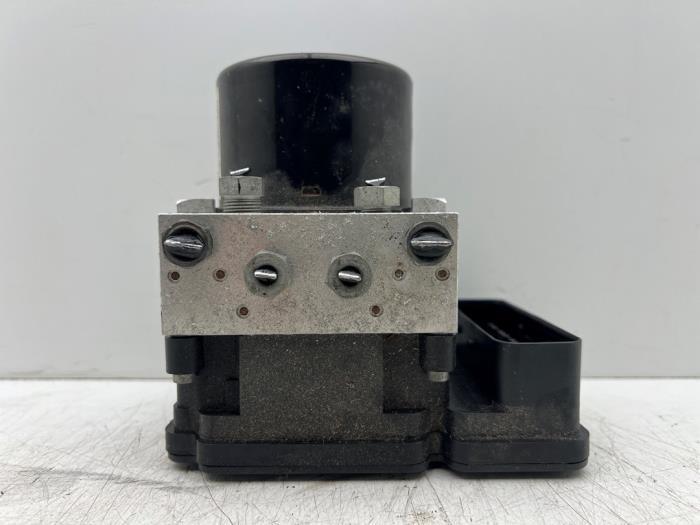 ABS Pomp van een Volvo V40, Auto-onderdelen, Elektronica en Kabels, Volvo, Gebruikt, 3 maanden garantie, Ophalen of Verzenden