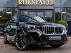 BMW X1 xDrive 23i|PANO|M-PAKKET|H&K|360°|MEMORY|CARPLAY|19', Auto's, 1998 cc, Gebruikt, 4 cilinders, 2000 kg