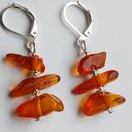 Oude Amber Oorbellen met nieuwe Verzilverde Haakjes #40265, Overige materialen, Hangers, Verzenden, Oranje