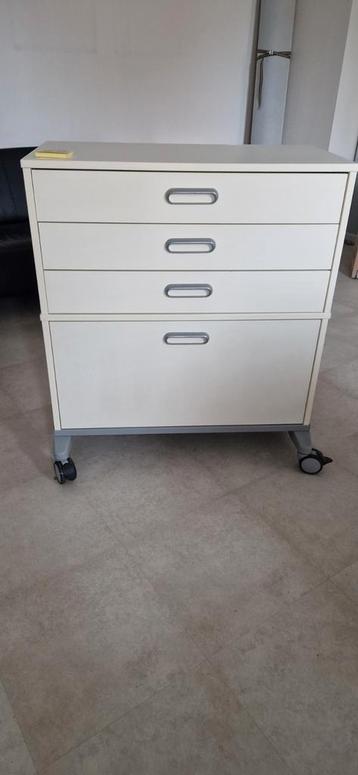 Ikea Effektiv Ladenblok - Verrijdbaar & Prima! beschikbaar voor biedingen