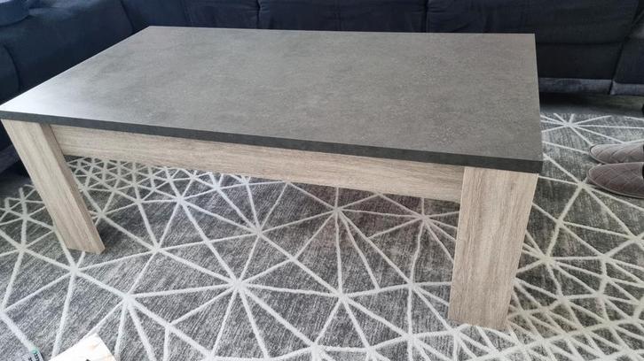 Zeer Nette SALONTAFEL met Natuursteen Uitzicht Tafelblad, Huis en Inrichting, Tafels | Bijzettafels, Zo goed als nieuw, Rechthoekig