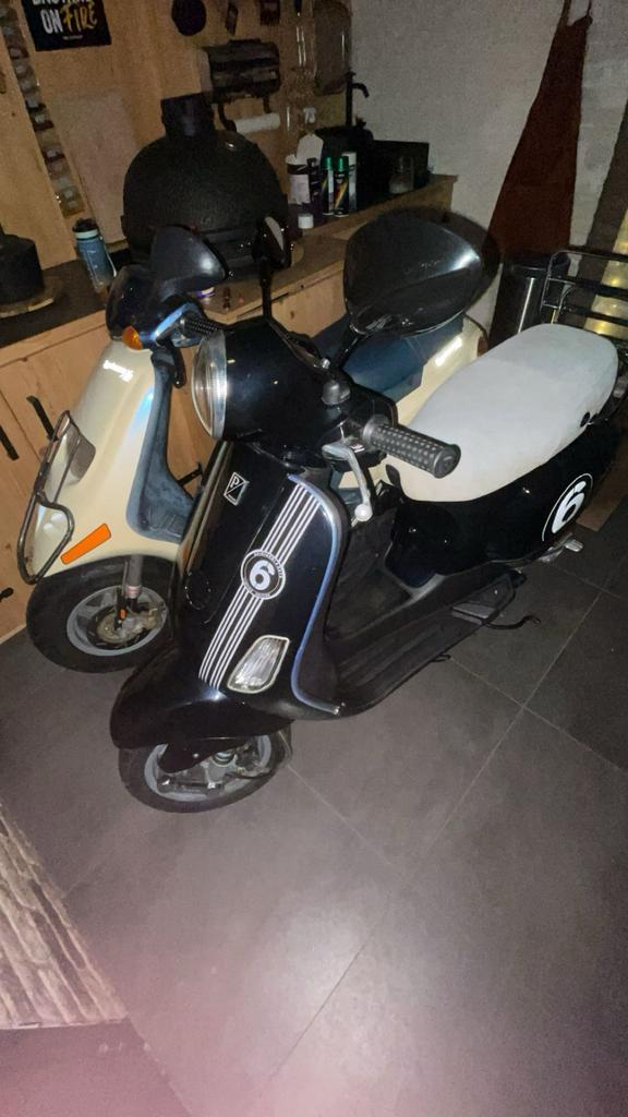 Vespa lx50 4t. Te ruil. Bied alles maar aan, Fietsen en Brommers, Scooters | Vespa, Ophalen, Gebruikt, Maximaal 45 km/u, Benzine