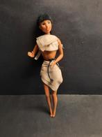 Leuke Barbie Pocahontas Disney Mattel Inc. 1966 Indonesia, 333 Continental Boulevard El Segundo, CA 90245 USA, Barbie, Gebruikt