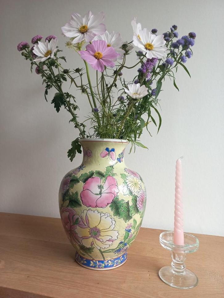 Chinese gekleurde vaas, Antiek en Kunst, Antiek | Vazen, Ophalen of Verzenden