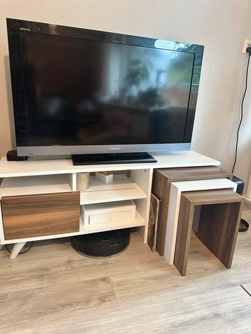 MOET WEG! Sony Bravia 55" TV + Moderne Woonwand (Moebel17) beschikbaar voor biedingen