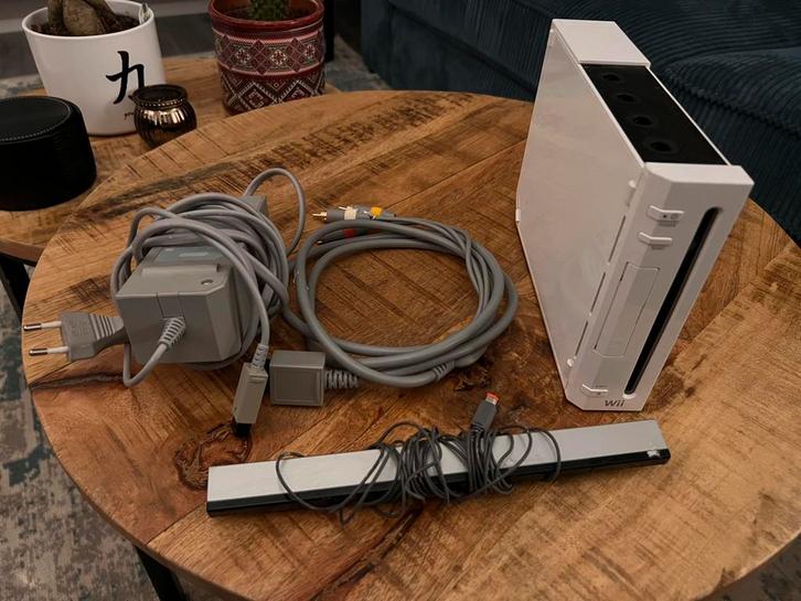 Nintendo WII / Gamecube, Spelcomputers en Games, Spelcomputers | Nintendo Wii, Zo goed als nieuw, Met 1 controller, Ophalen of Verzenden