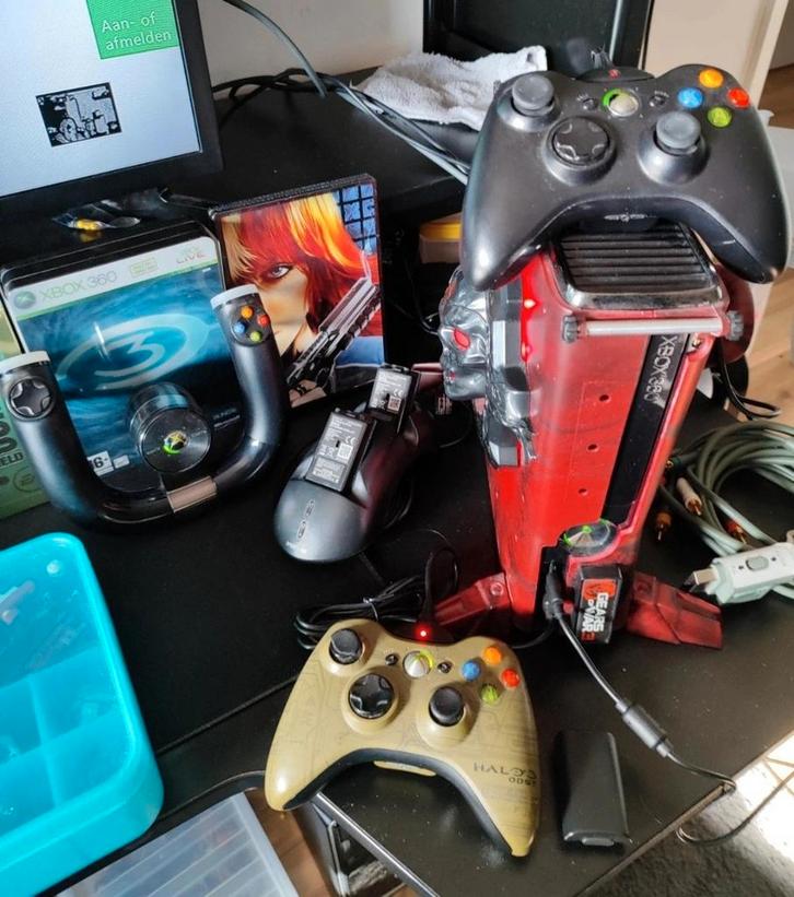 Xbox 360 S (cib) met 84 spellen en mooie extra's., Spelcomputers en Games, Spelcomputers | Xbox 360, Zo goed als nieuw, 250 GB