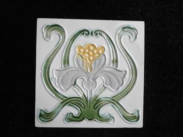 art nouveau tegel beschikbaar voor biedingen