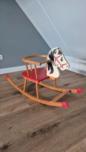 Houten hobbelpaard Vintage beschikbaar voor biedingen