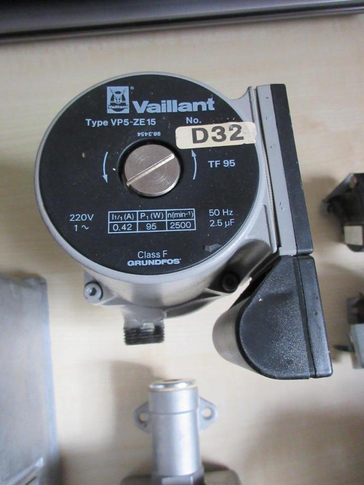 VAILLANT CV ONDERDELEN, Doe-het-zelf en Verbouw, Verwarming en Radiatoren, Gebruikt, Cv-ketel of Combi-ketel, Minder dan 30 cm
