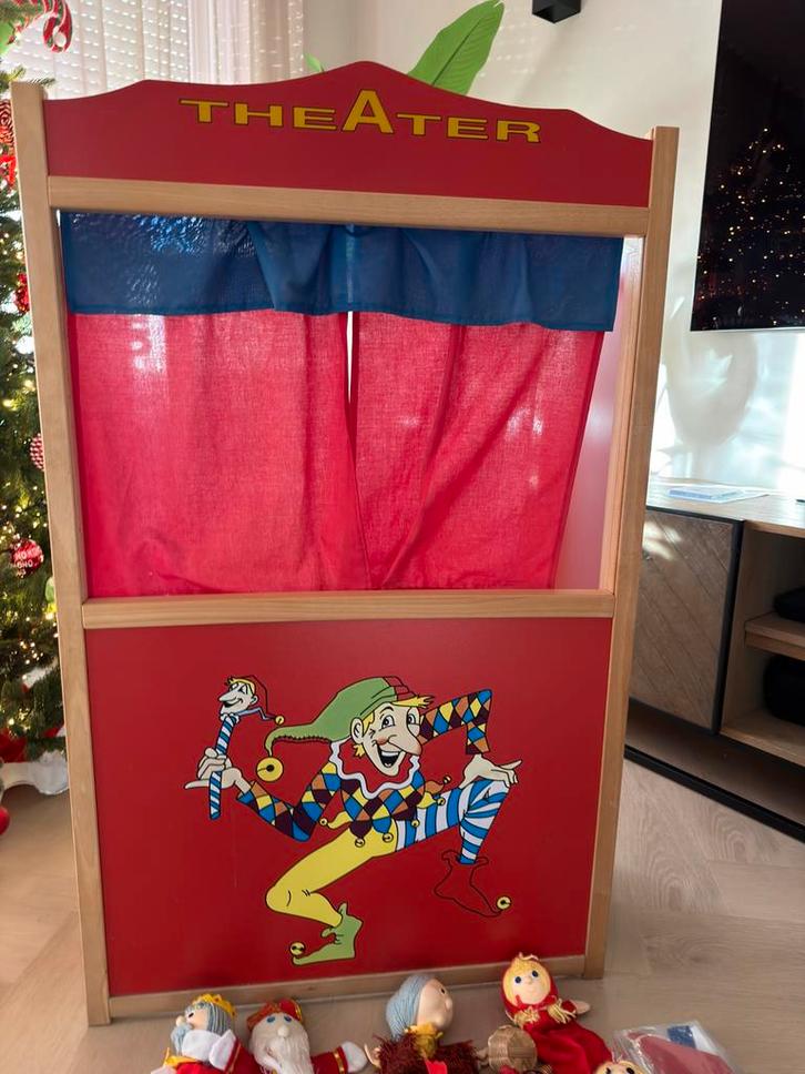 Poppenkast van Nemmer met 11 handpoppen, Kinderen en Baby's, Speelgoed | Poppen, Zo goed als nieuw, Overige typen, Ophalen