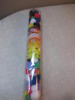 doosje met POMPONS om mee te knutselen, Hobby en Vrije tijd, Knutselen, Ophalen of Verzenden, Zo goed als nieuw, Materiaal