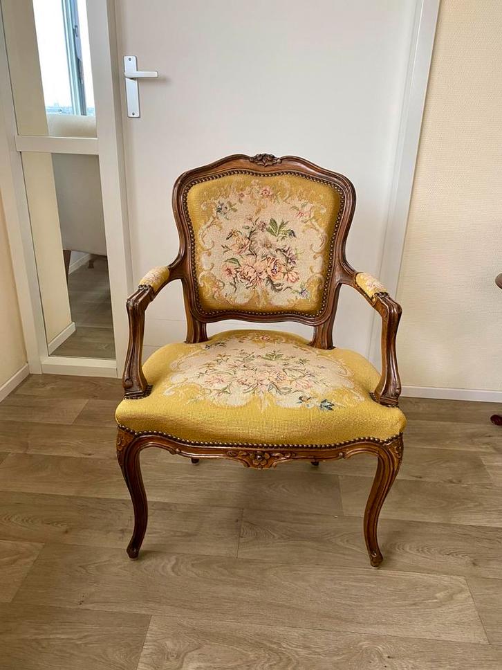 Lodewijk stoel met tappeserie, Huis en Inrichting, Stoelen, Gebruikt, Eén, Hout, Overige kleuren, Ophalen of Verzenden