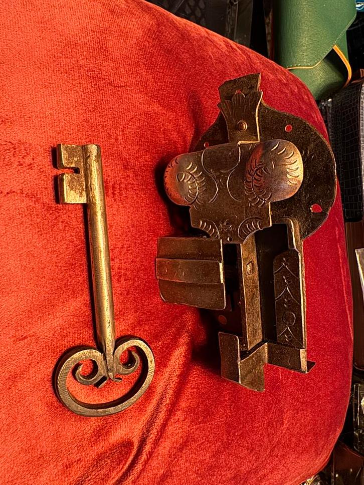 Antiek Slot met Sleutel, Antiek en Kunst, Antiek | Overige Antiek, Ophalen of Verzenden