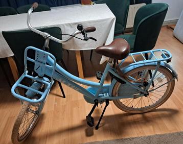Kinderen fiets beschikbaar voor biedingen