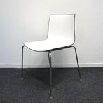 Arper Catifa 46 Design Stoelen | Wit / Zwart | Kunststof, Gebruikt, -, -, Ophalen of Verzenden