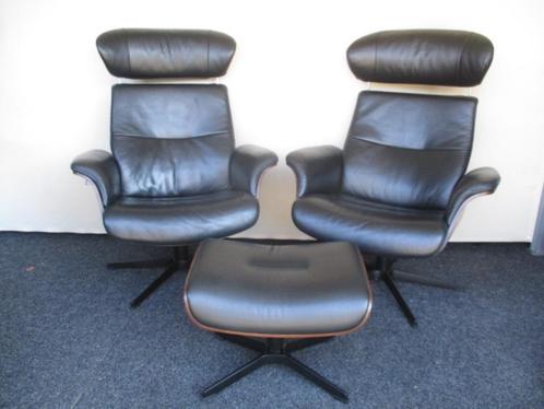 SUPER NETTE set Conform Timeout zwart leder+stervoet walnut, Huis en Inrichting, Fauteuils, Zo goed als nieuw, Hout, Leer, Metaal