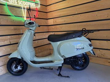 Santini Bromscooter Capri Digital (BLACK november NU 10% kor beschikbaar voor biedingen