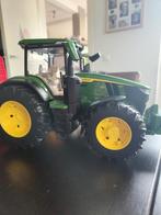 Bruder John Deere 7R 350 tractor + aanhanger en boomstammen, Ophalen of Verzenden, Zo goed als nieuw, Tractor of Landbouw, Britains