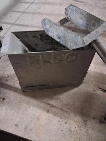 ELBO Lijmbak met Spaan beschikbaar voor biedingen