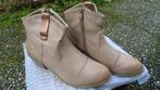 FABs laarsje 40, Schoenen met lage hakken, Beige, Ophalen of Verzenden, Zo goed als nieuw