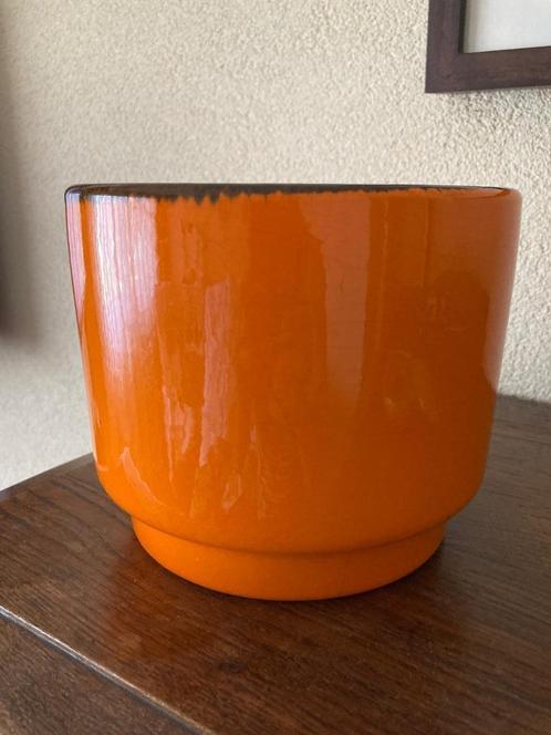 Oranje vintage bloempot jaren 60., Tuin en Terras, Bloempotten, Zo goed als nieuw, Aardewerk, Rond, Ophalen