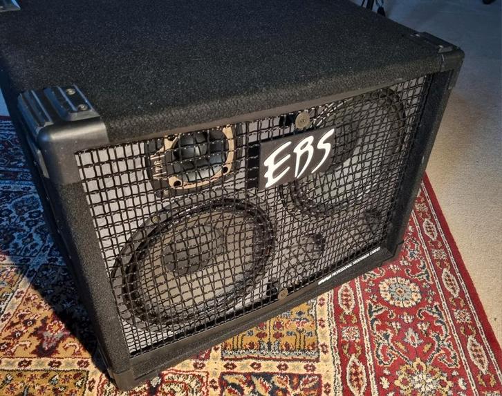 Ebs Neoline 210 bas cabinet 4 ohm, Muziek en Instrumenten, Versterkers | Bas en Gitaar, Zo goed als nieuw, Basgitaar, 100 watt of meer