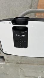 Beamer en projectiescherm, Ophalen, Zo goed als nieuw, Ricoh