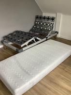 Elektrisch verstelbaar bed + matras, Ophalen, 90 cm, Eenpersoons, Zo goed als nieuw