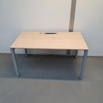 Bureau met elektra aansluiting  - 140x80 cm, Ophalen, In hoogte verstelbaar, Gebruikt