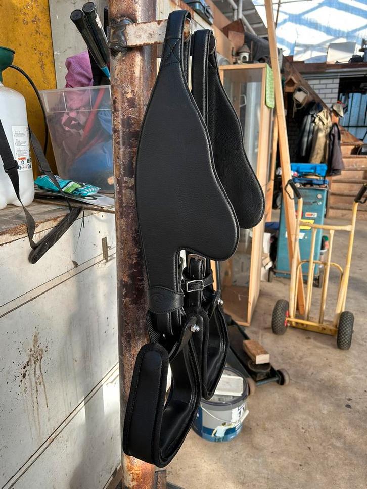 Edix fenders / beugels / beugeldraaiers zwart, Dieren en Toebehoren, Paarden en Pony's | Overige Paardenspullen, Zo goed als nieuw