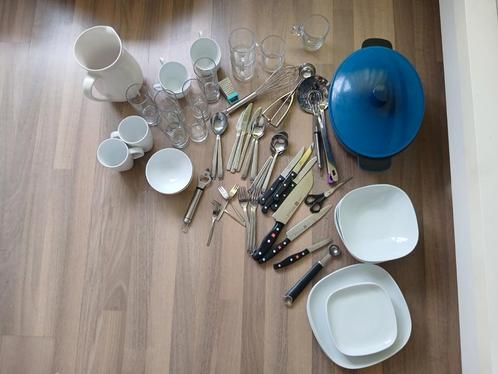 62 delig servies incl zwilling messen, Huis en Inrichting, Keuken | Servies, Gebruikt, Overige typen, Effen, Overige materialen