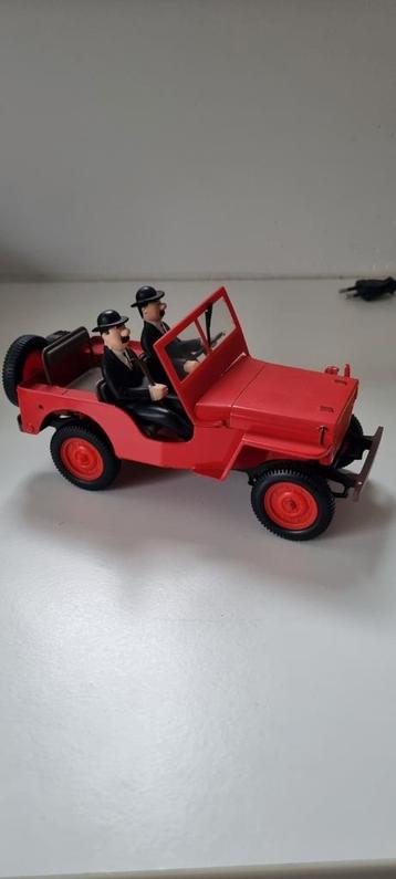 Jeep met Jansen en Janssen - Kuifje beschikbaar voor biedingen