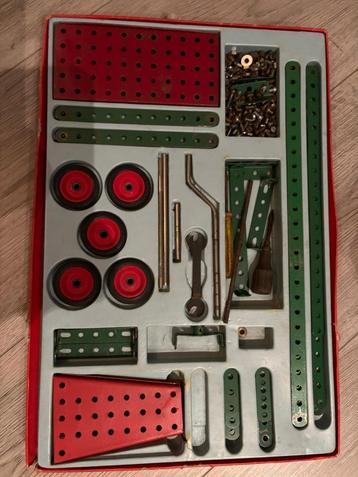 Temsi metalen constructiedoos.  beschikbaar voor biedingen